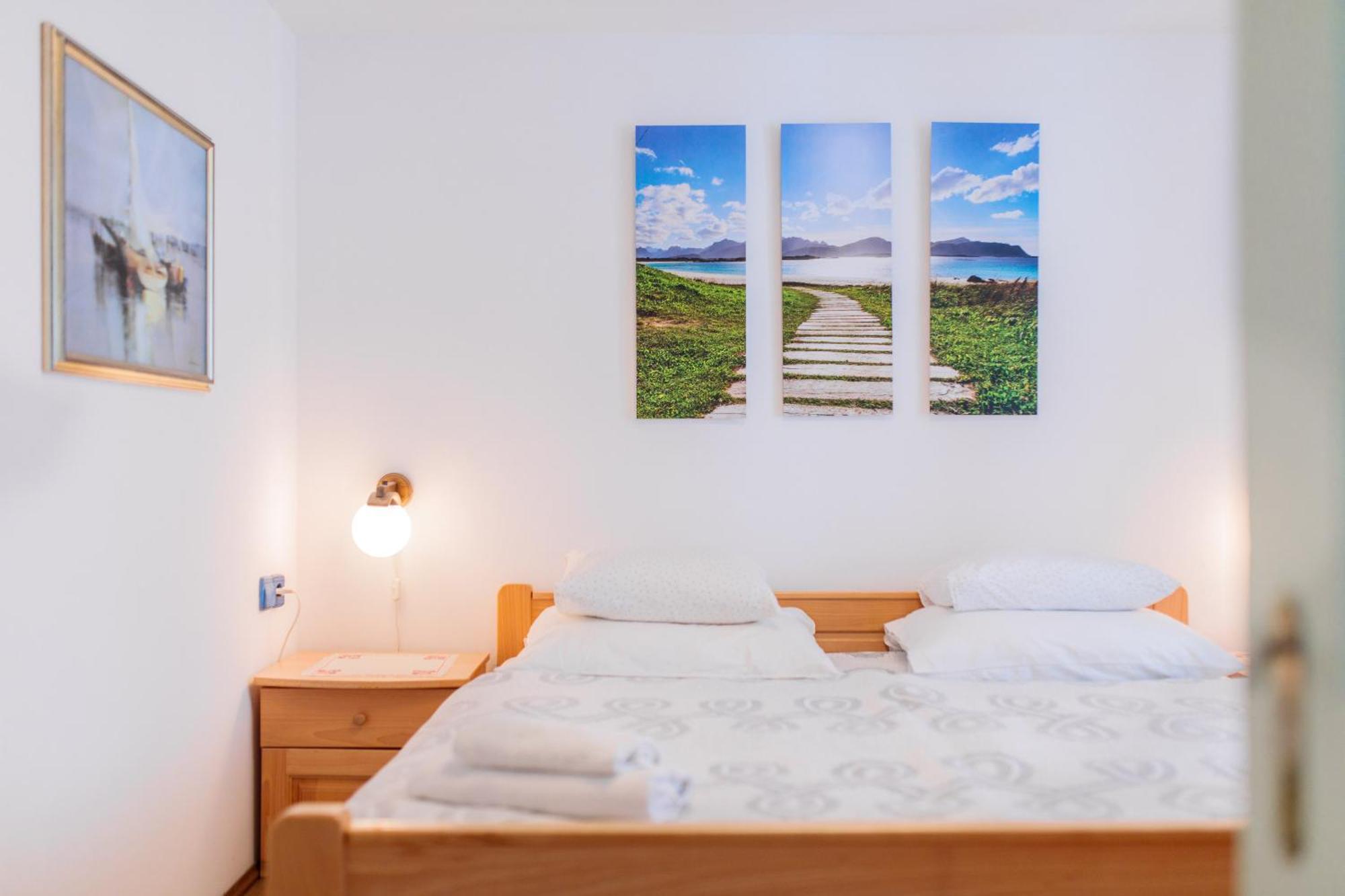 Apartment Villa Marija, Pinezici Крк Екстер'єр фото