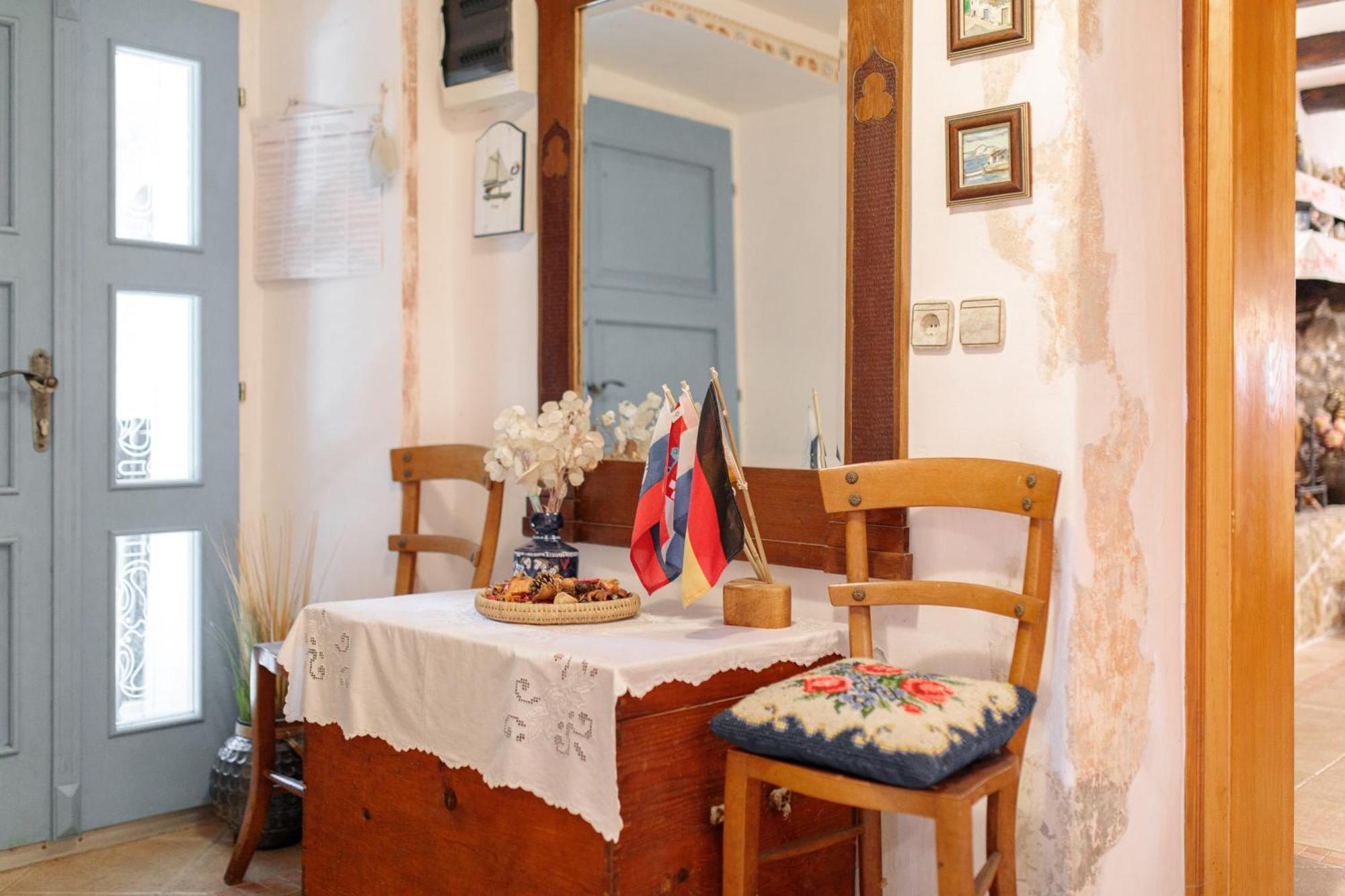 Apartment Villa Marija, Pinezici Крк Екстер'єр фото